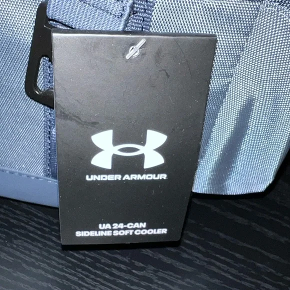 Under Armour UA 24 Can Soft Sideline Cooler Zip Pockets Gravel/Downpour Gray - Picture 4 of 4